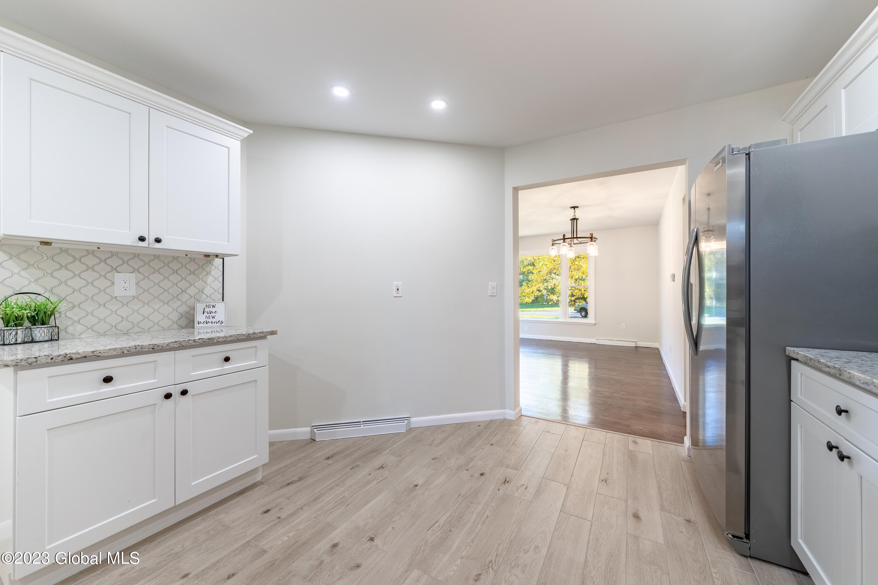 848 Londonderry Road Schenectady, NY 12309 - Photo 11 of 29 DF1EAF90-2991-4F4A-85BC-25AE74BA9EE5