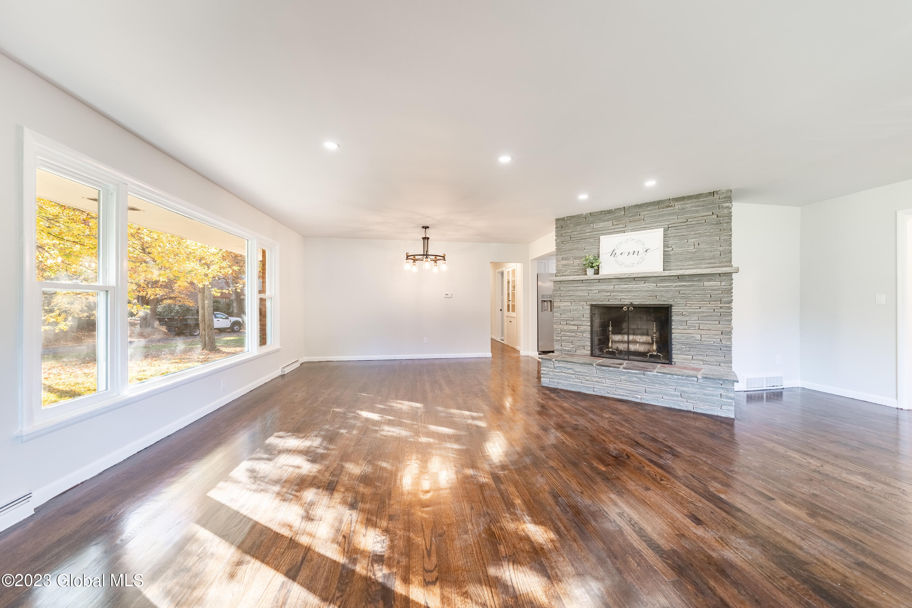 848 Londonderry Road Schenectady, NY 12309 - Photo 7 of 29 23DB48B5-8806-479D-97AF-D9816C4394B2