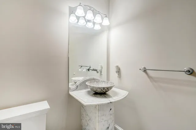 a view of house with a yard