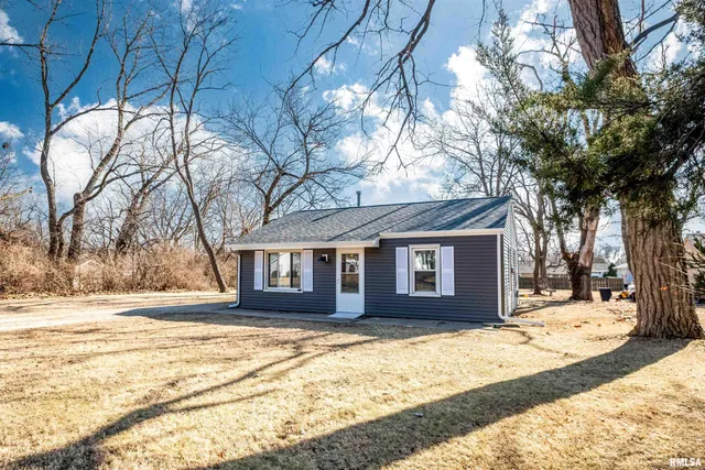 $109,500 | 1412 West Shenandoah Drive, Peoria, IL 61614