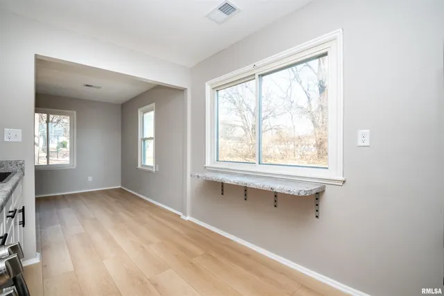 $109,500 | 1412 West Shenandoah Drive, Peoria, IL 61614