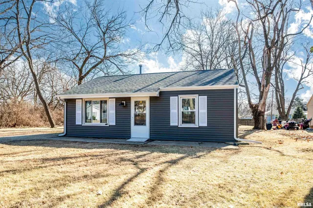 $109,500 | 1412 West Shenandoah Drive, Peoria, IL 61614