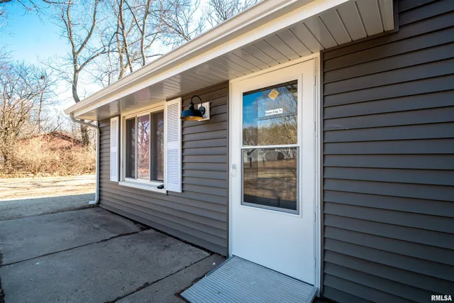 $109,500 | 1412 West Shenandoah Drive, Peoria, IL 61614