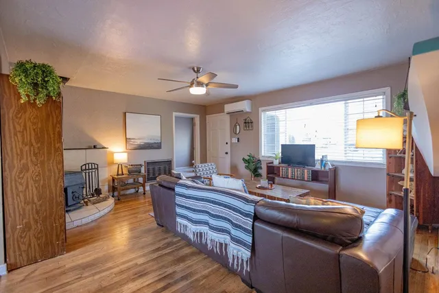 $279,500 | 4549 Harrison Avenue, Redding, CA 96001