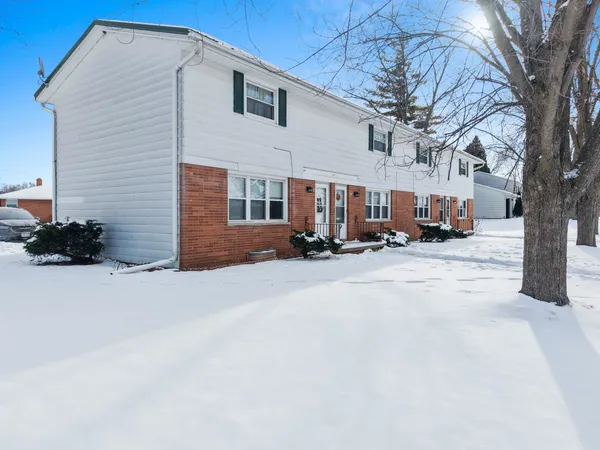 $575,000 | 2111 Carstensen Lane, Green Bay, WI 54304