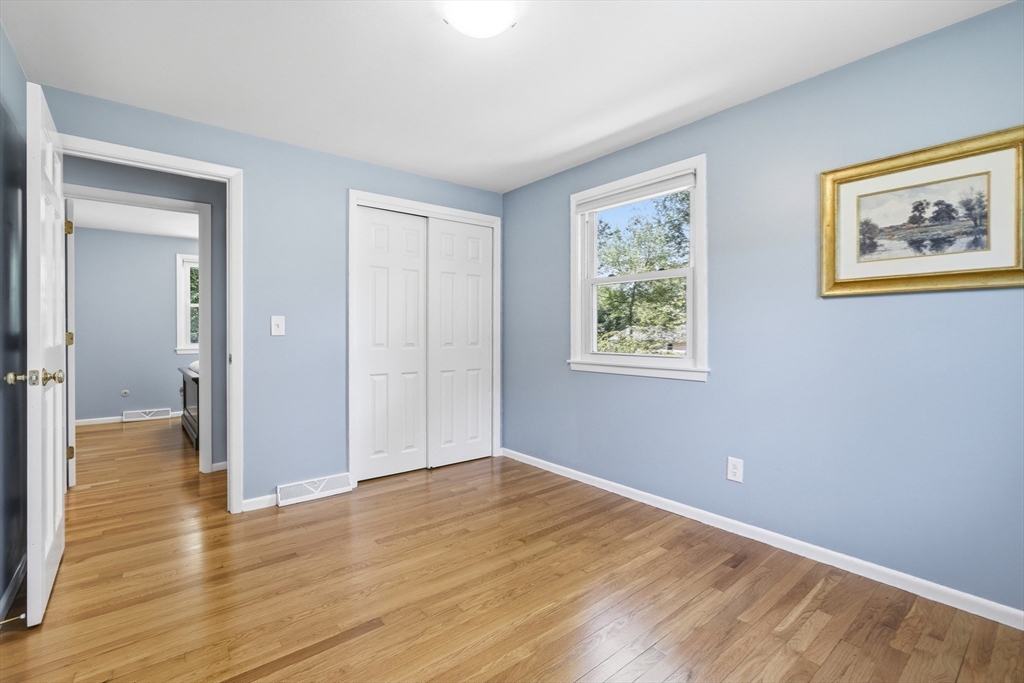 42 Ledgewood Road Framingham, MA 01701 - Photo 19 of 33