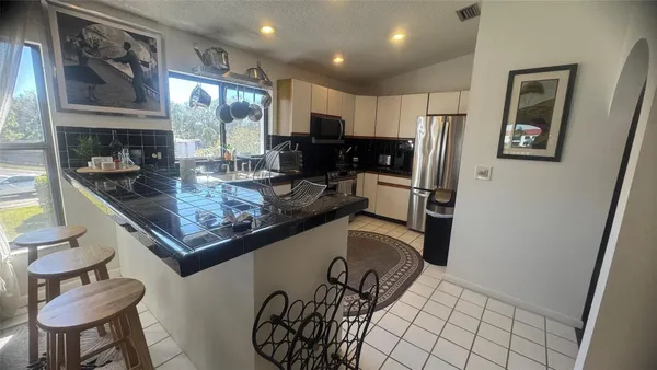 $2,100 | 5483 Casablanca Circle, Sebring, FL 33870