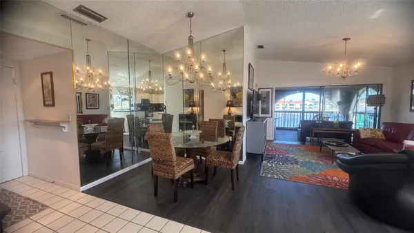 $2,100 | 5483 Casablanca Circle, Sebring, FL 33870