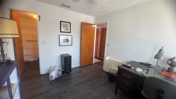 $2,100 | 5483 Casablanca Circle, Sebring, FL 33870