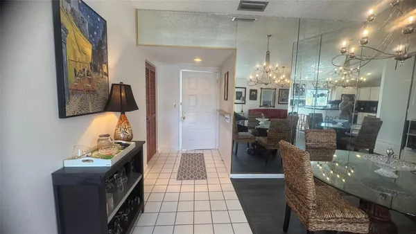 $2,100 | 5483 Casablanca Circle, Sebring, FL 33870