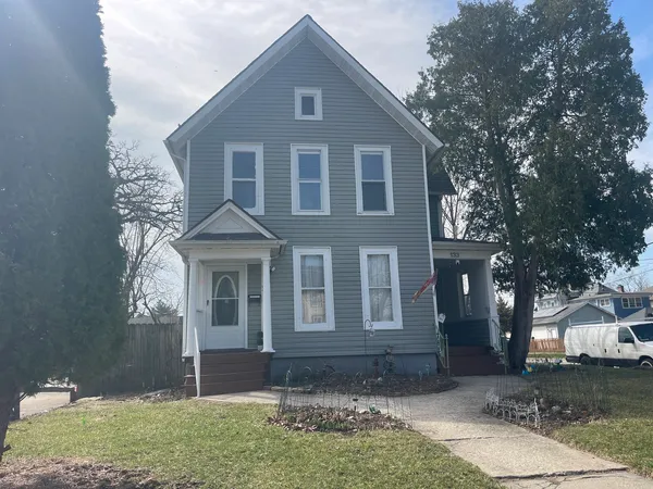 $299,000 | 133 Oak Street, Elgin, IL 60123