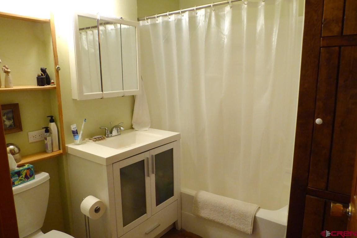 21550 2300th Road Cedaredge, CO 81413 - Photo 20 of 35 a utility room with dryer and washer