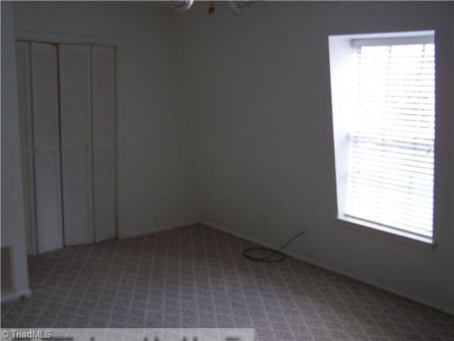 3816 Country Club Road, Unit L Winston-Salem, NC 27104 - Photo 4 of 7 1st Bedroom. Large Bedroom with Walkin closet.