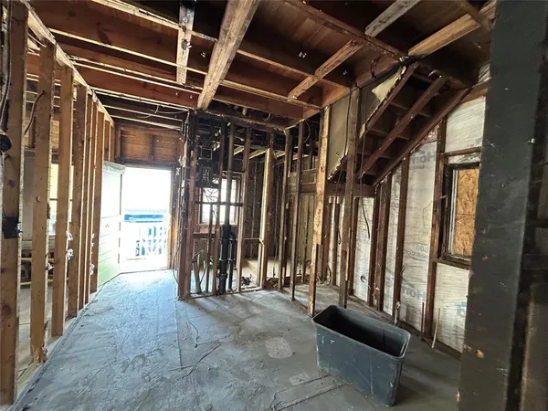 $299,000 | 1800 Hurley Avenue, Fort Worth, TX 76110