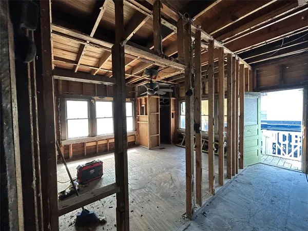 $299,000 | 1800 Hurley Avenue, Fort Worth, TX 76110