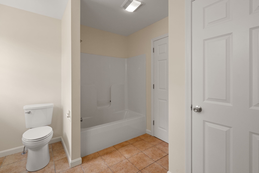 63 Hope Street Springfield, MA 01119 - Photo 17 of 36