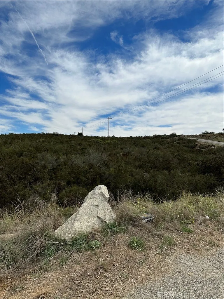 0 Sage & Red Mountain Hemet, CA 92544 - Photo 12 of 14 a view of a dry yard