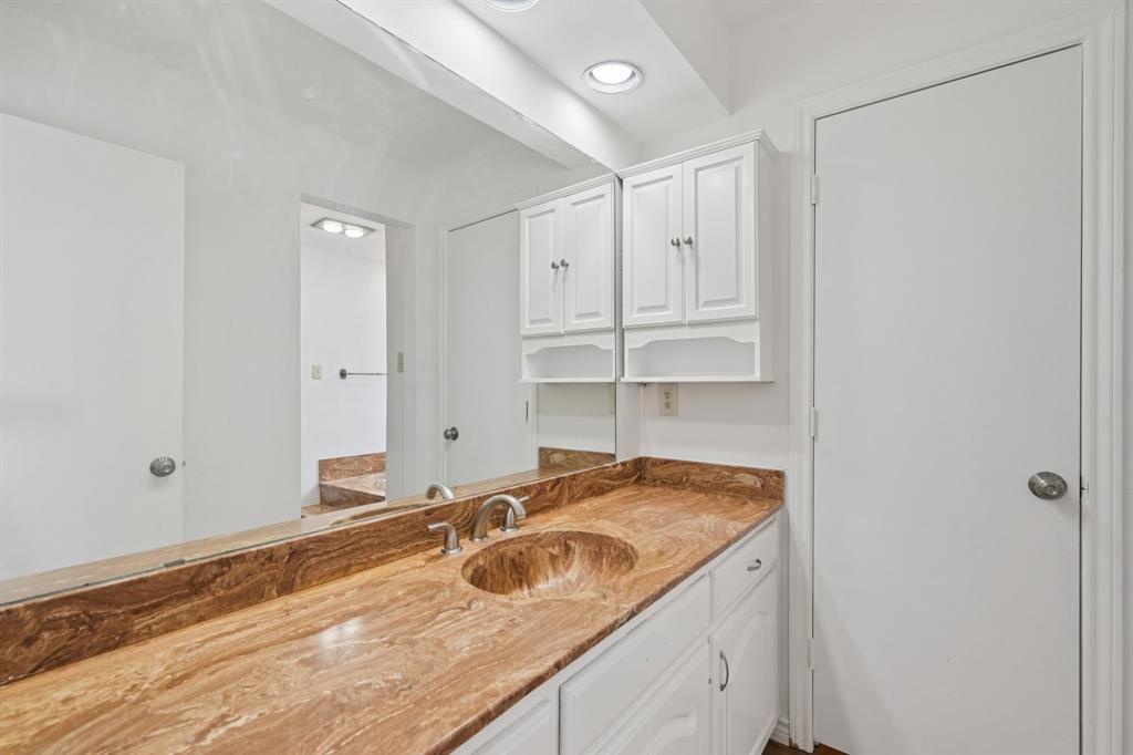 4903 Sachse Road Sachse, TX 75048 - Photo 17 of 33