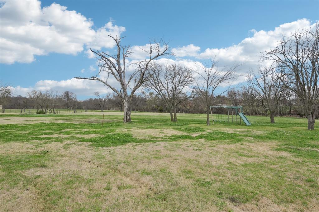 4903 Sachse Road Sachse, TX 75048 - Photo 29 of 33