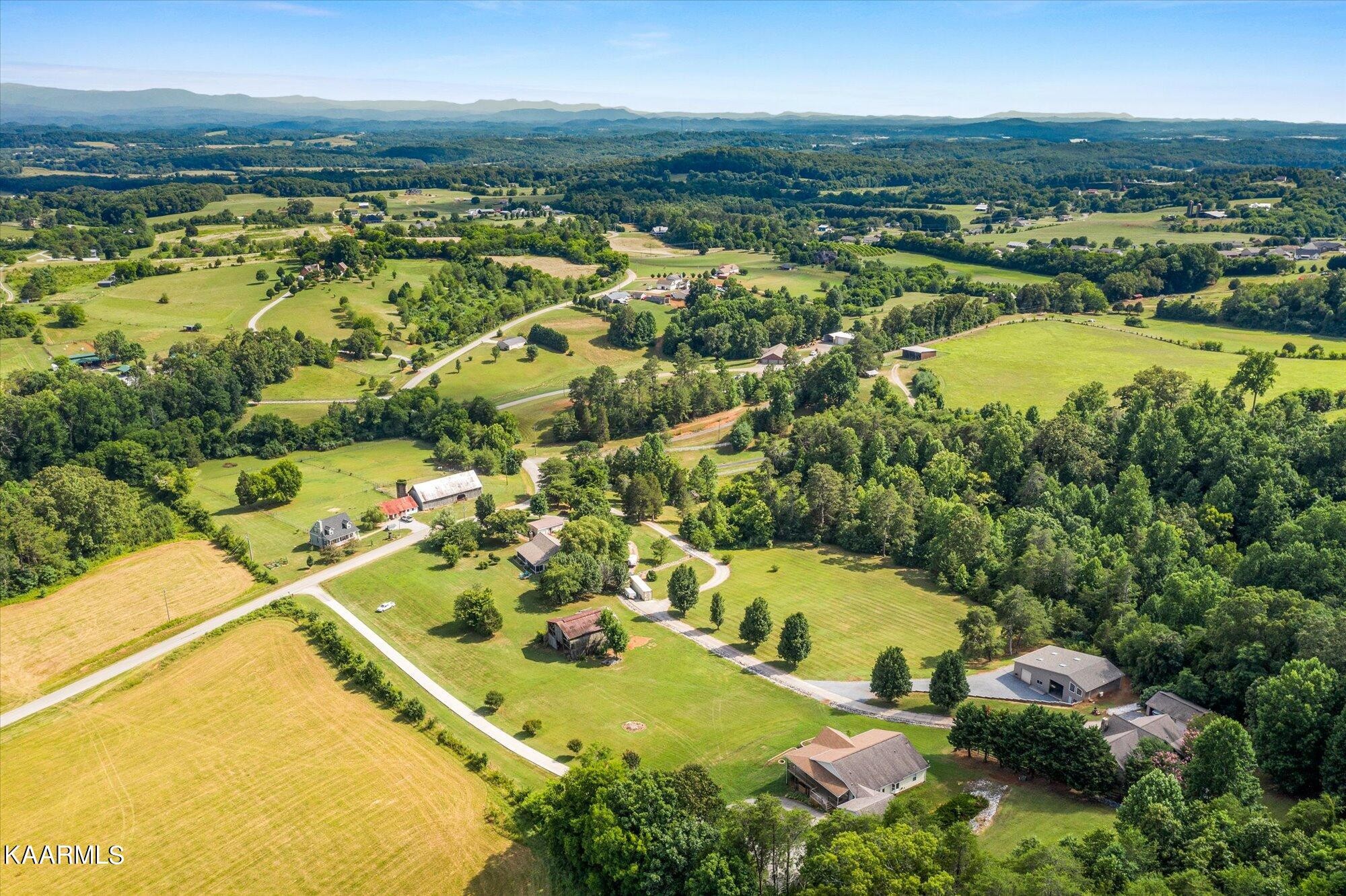 7249 Sinking Creek Road Greenback, TN 37742 - Photo 39 of 45 Gallery Image 39