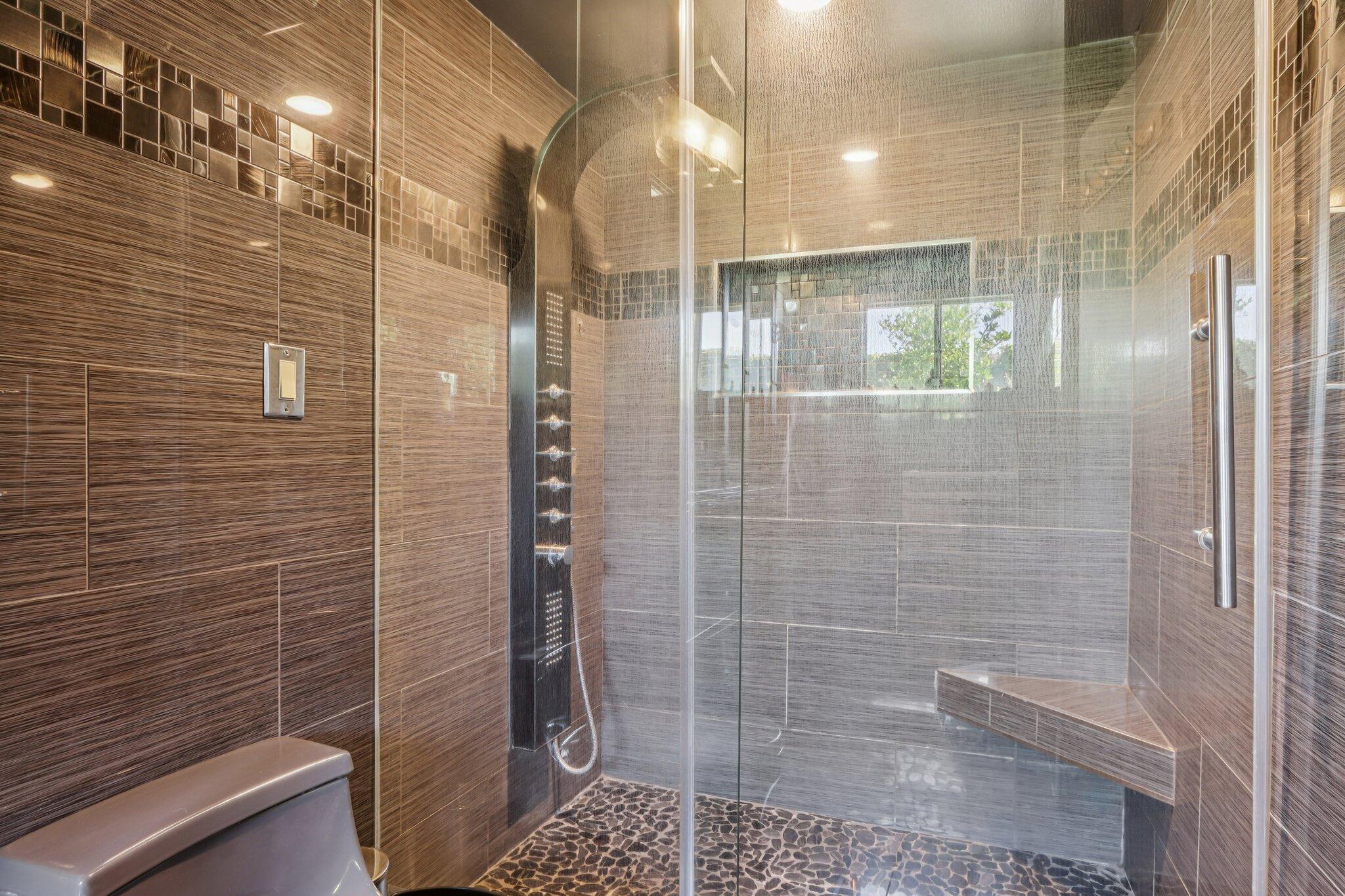 1815 West Nicola Road Palm Springs, CA 92262 - Photo 20 of 30 a bathroom with a shower