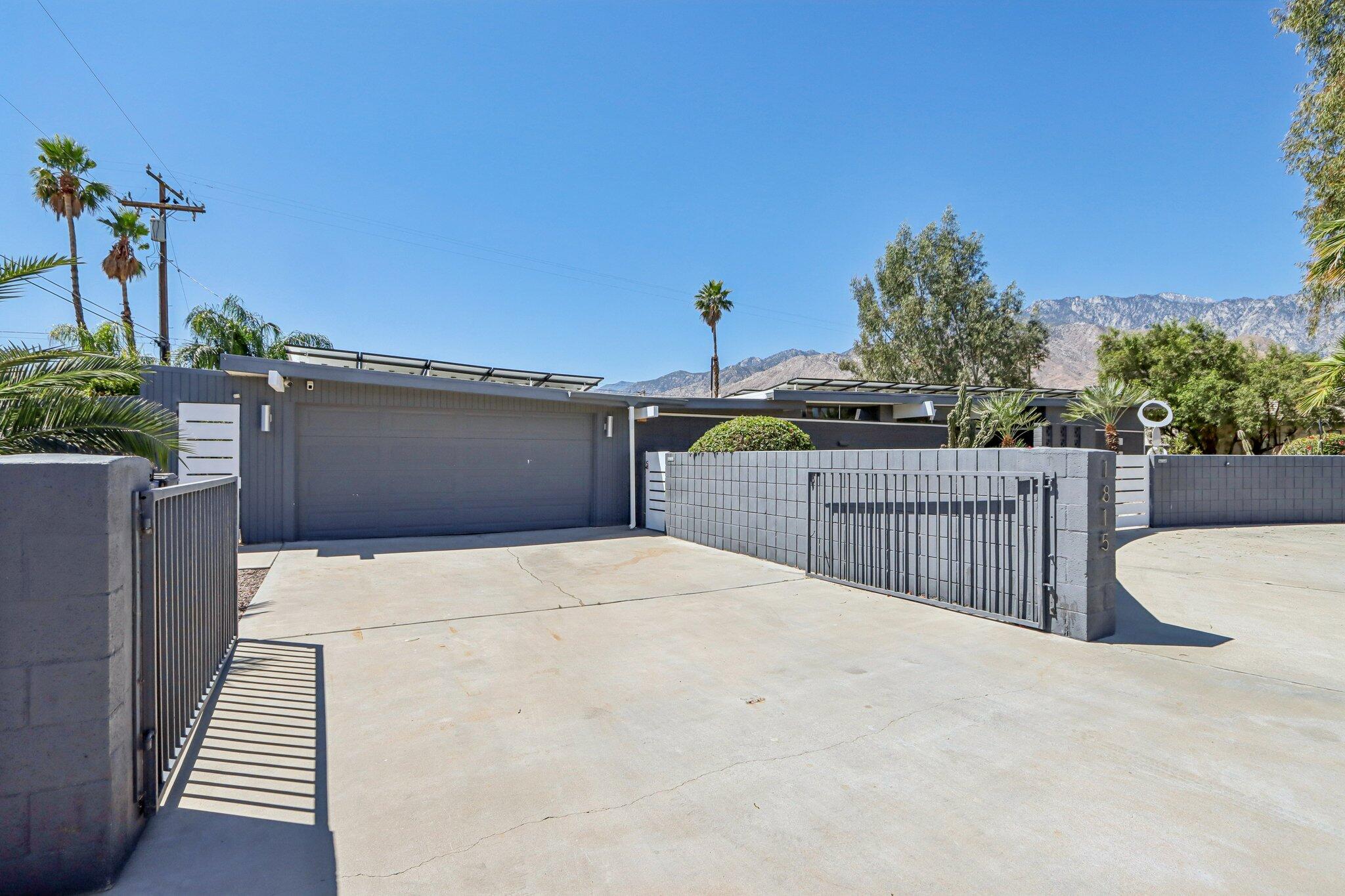 1815 West Nicola Road Palm Springs, CA 92262 - Photo 2 of 30 a view of a garage