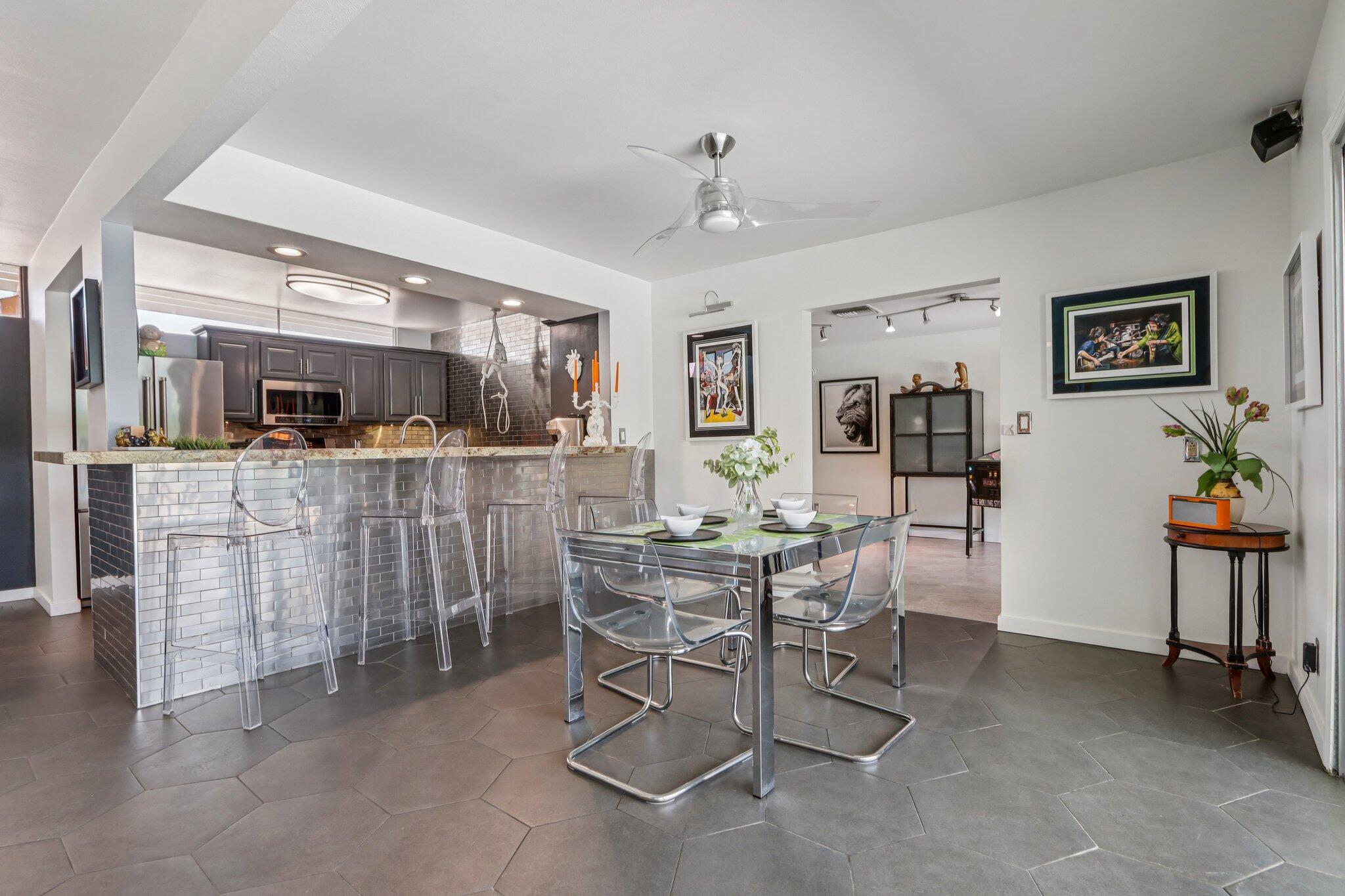 1815 West Nicola Road Palm Springs, CA 92262 - Photo 8 of 30 a view of a dining room with furniture
