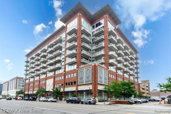 $2,600 | 350 North Main Street, Unit 704, Royal Oak, MI 48067