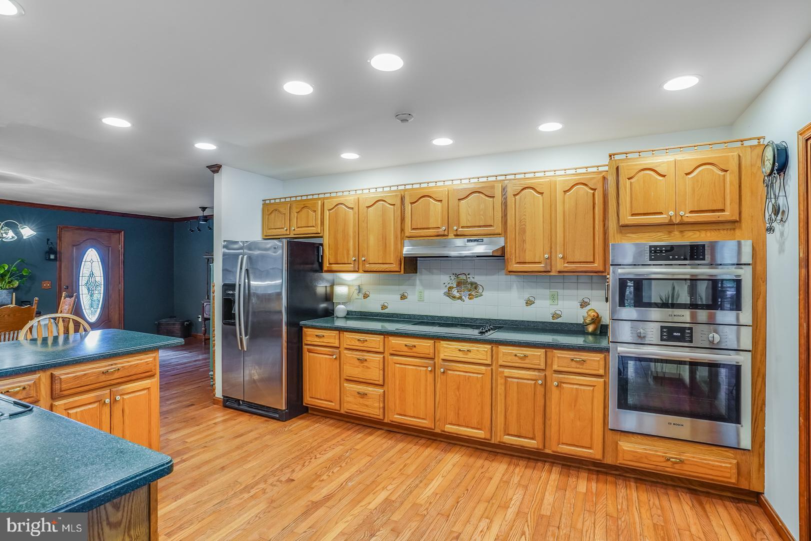 233 Squawigm Road Dover, DE 19901 - Photo 13 of 41 Stainless appliances