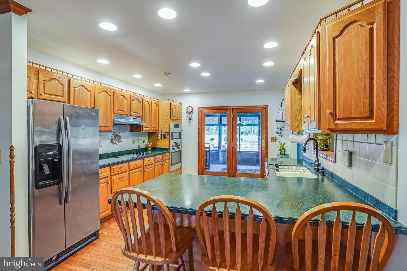 233 Squawigm Road Dover, DE 19901 - Photo 14 of 41 Breakfast bar