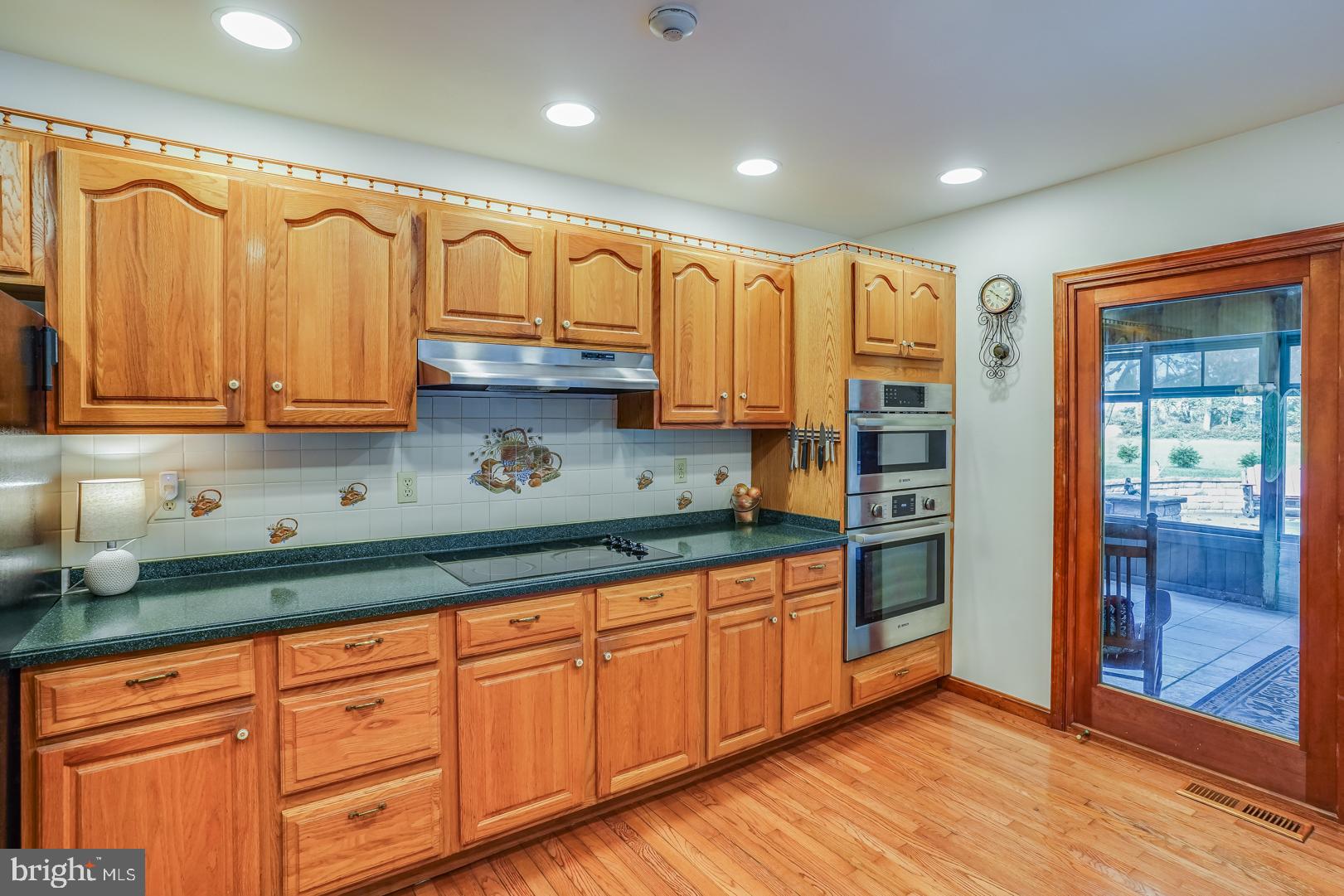 233 Squawigm Road Dover, DE 19901 - Photo 16 of 41 Cooktop with wall oven