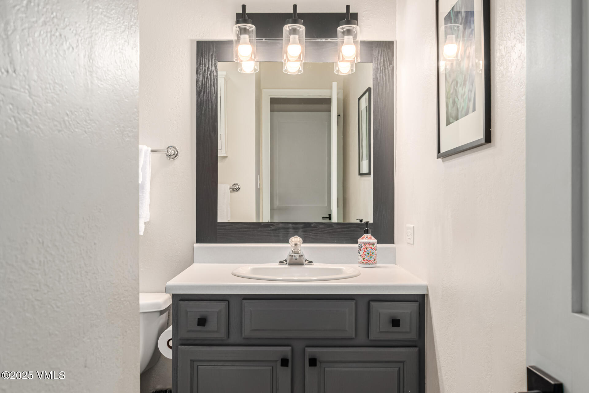 903 North Frontage Road West, Unit 9 Vail, CO 81657 - Photo 16 of 24 21 - Frontage