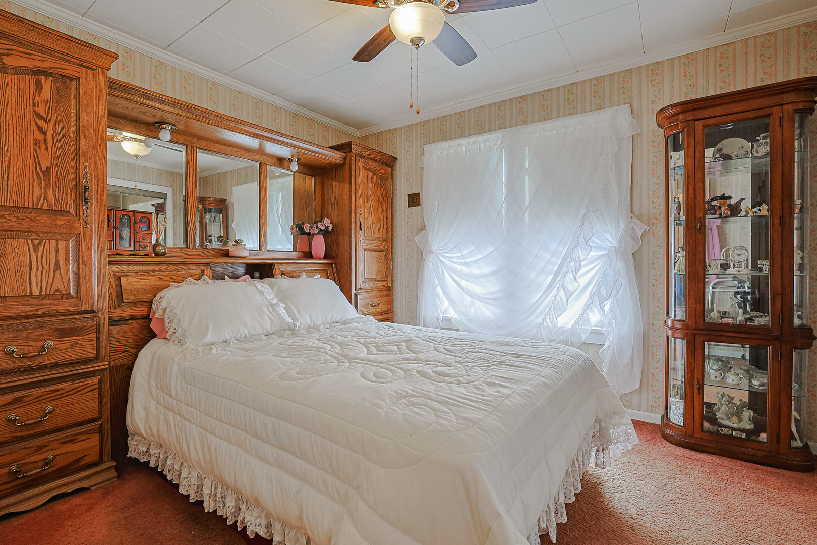 37 North Addison Road Villa Park, IL 60181 - Photo 12 of 25 Gallery Image 12