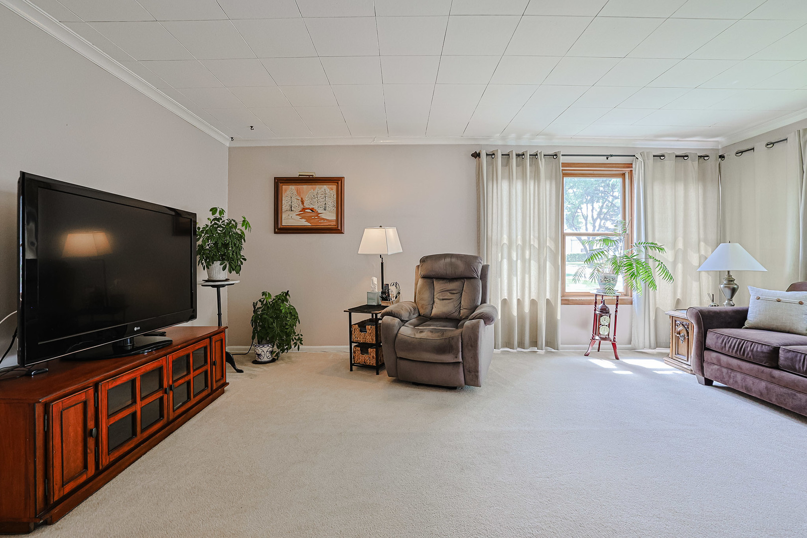 37 North Addison Road Villa Park, IL 60181 - Photo 8 of 25 Gallery Image 8