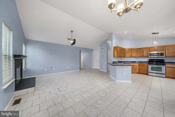 $330,000 | 21 Charles Drive, New Castle, DE 19720