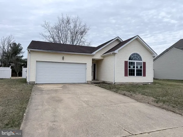 $330,000 | 21 Charles Drive, New Castle, DE 19720