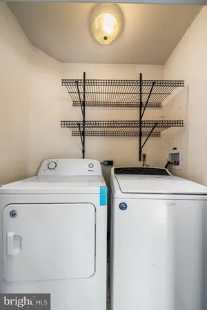 $330,000 | 21 Charles Drive, New Castle, DE 19720