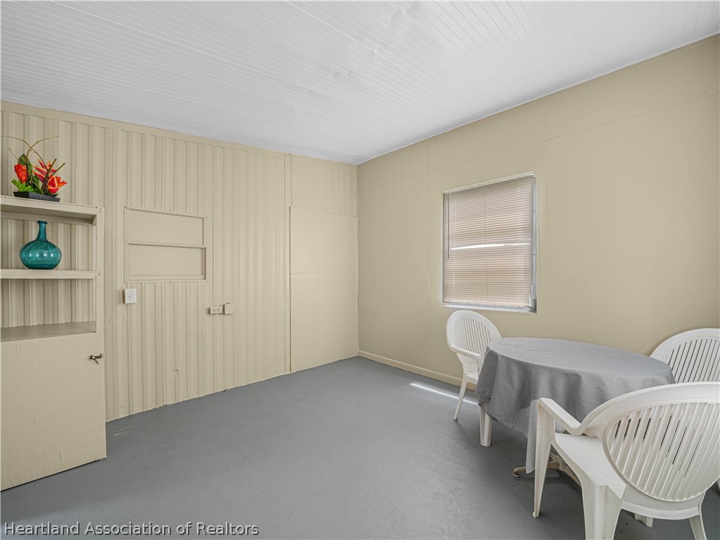 1505 Caribbean Road Sebring, FL 33870 - Photo 30 of 34 Gallery Image 30