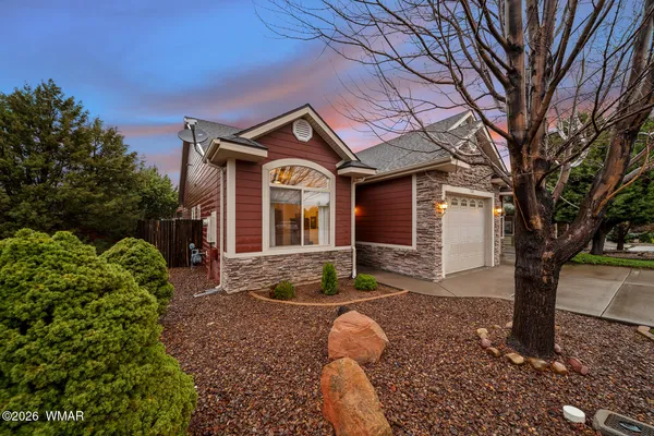 $369,900 | 1700 Greens Peak Parkway, Show Low, AZ 85901