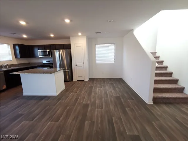 $2,199 | 5982 Swift Lariat Street, Las Vegas, NV 89113