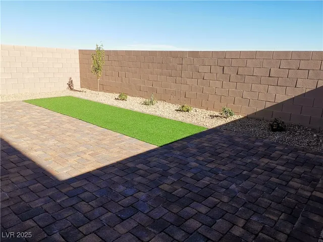 $2,199 | 5982 Swift Lariat Street, Las Vegas, NV 89113