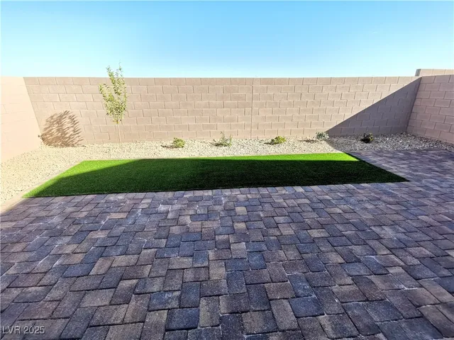 $2,199 | 5982 Swift Lariat Street, Las Vegas, NV 89113