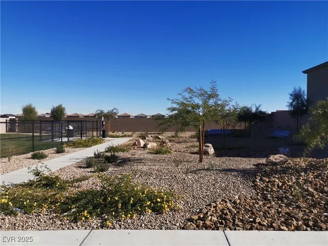 $2,199 | 5982 Swift Lariat Street, Las Vegas, NV 89113