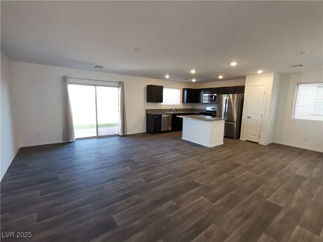 $2,199 | 5982 Swift Lariat Street, Las Vegas, NV 89113