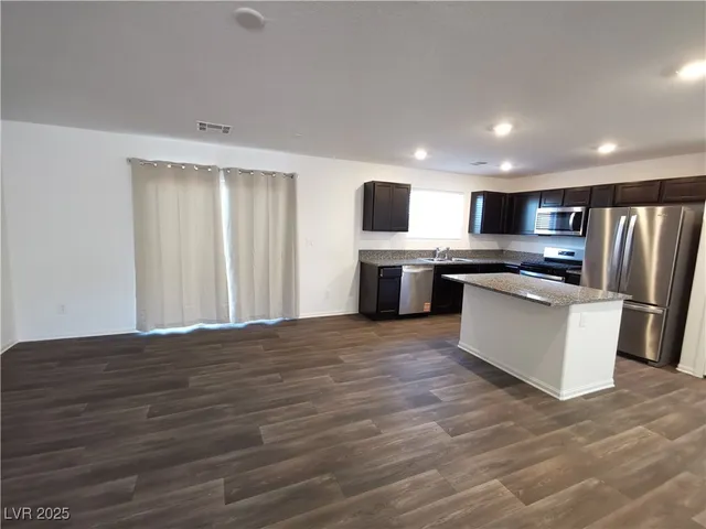$2,199 | 5982 Swift Lariat Street, Las Vegas, NV 89113