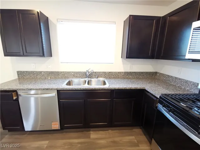 $2,199 | 5982 Swift Lariat Street, Las Vegas, NV 89113