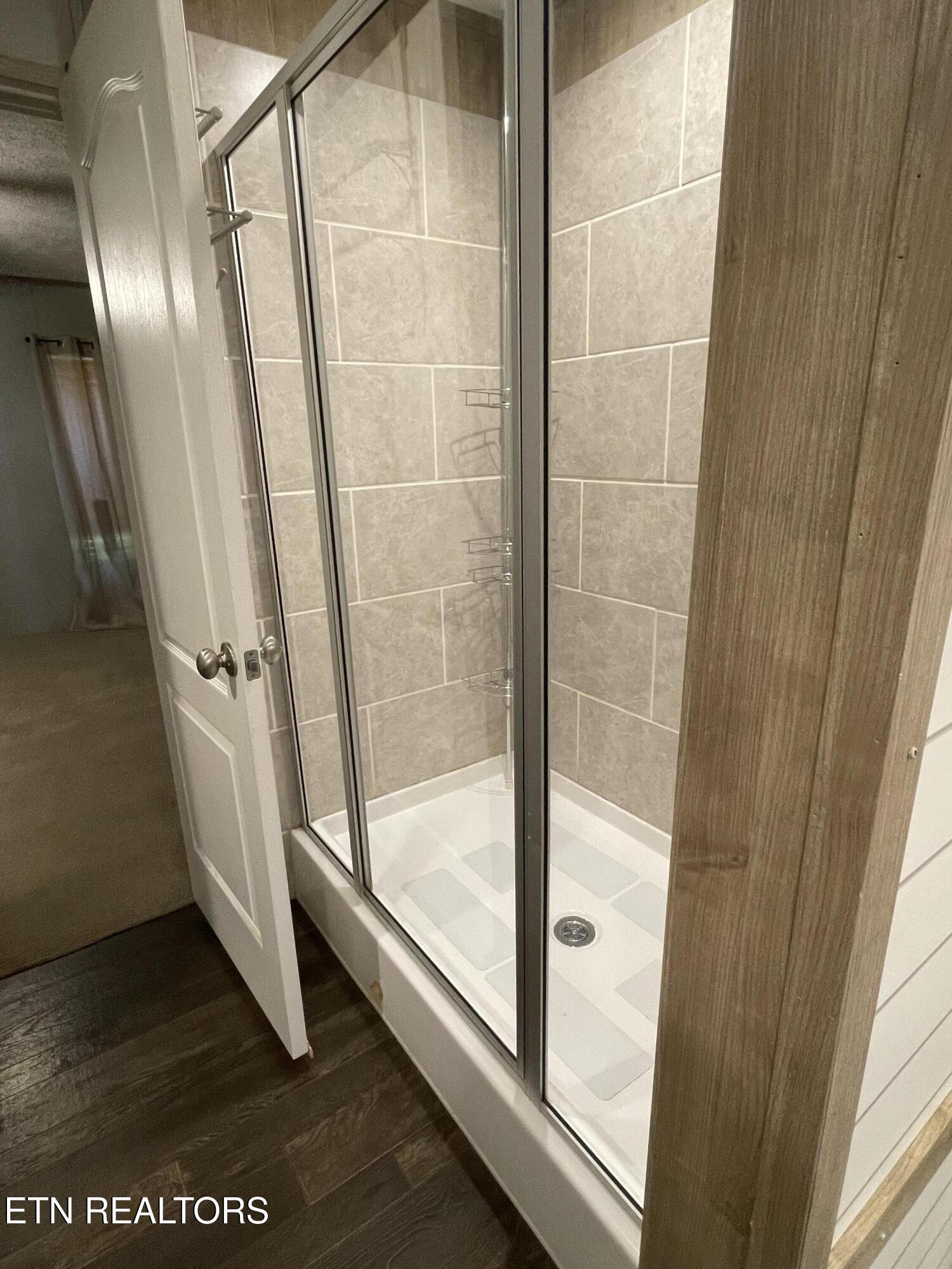 1814 Bacchus Road Tazewell, TN 37879 - Photo 29 of 38 bathroom shower