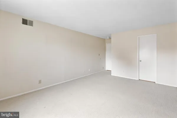 $2,400 | 8370 Greensboro Drive, Unit 223, McLean, VA 22102