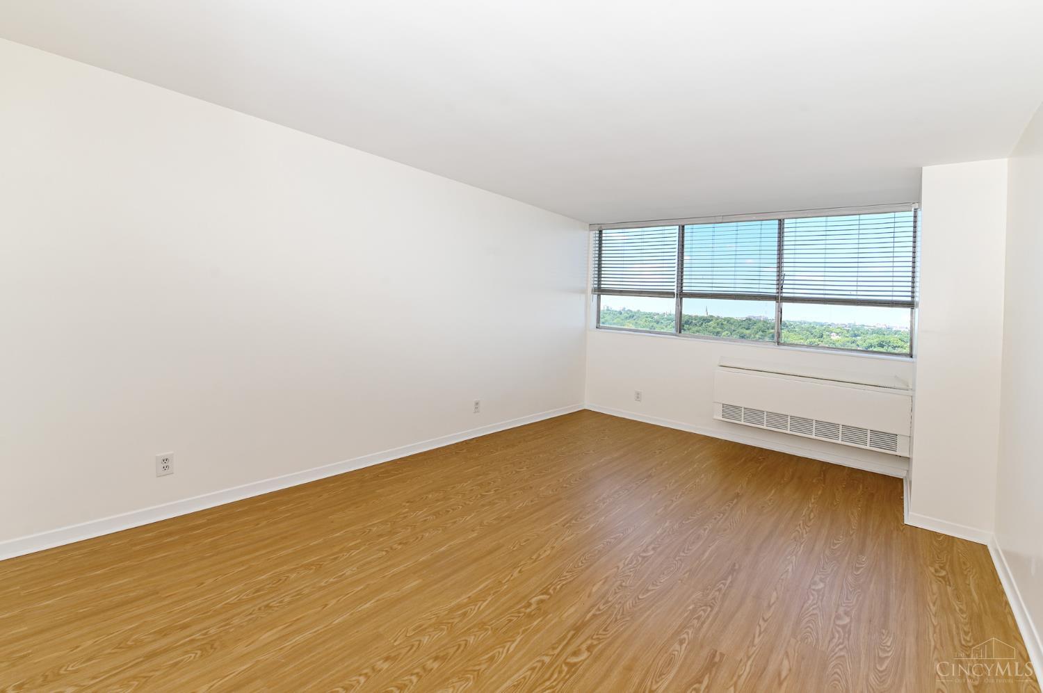 2324 Madison Road, Unit 1701 Cincinnati, OH 45208 - Photo 19 of 37 Gallery Image 19