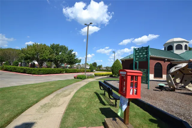 $2,300 | 6011 Stevens Creek Court, Richmond, TX 77469